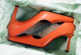 Cuir de Russie JSC Invite